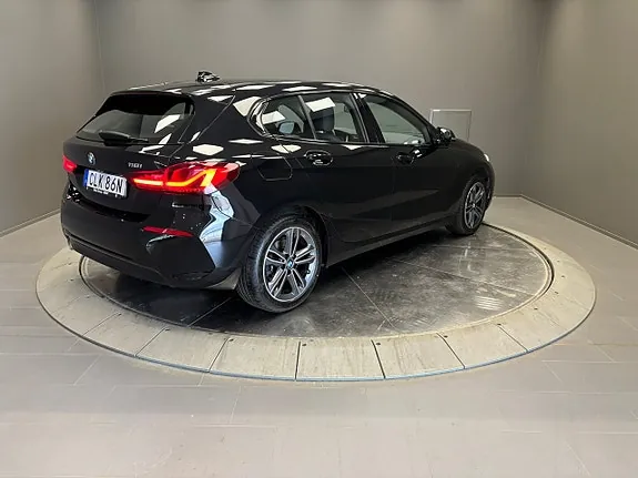 BMW 118I 2024 photo 5