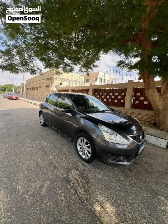 Nissan Tiida
