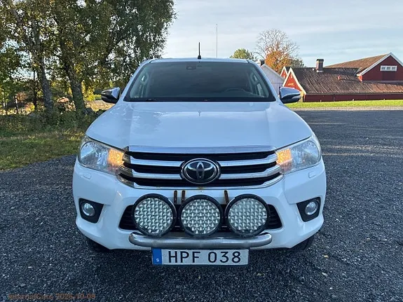 Toyota Hilux 2016 photo 2