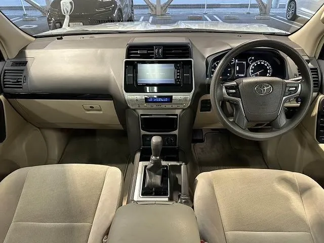 Toyota Land Cruiser Prado 2018 photo 2