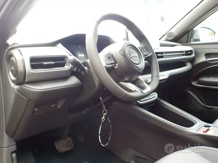 Jeep Avenger photo 5