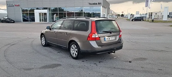 Volvo V70 2008 photo 2