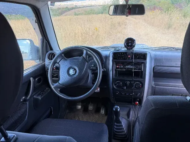 Suzuki Jimny 2014 photo 2