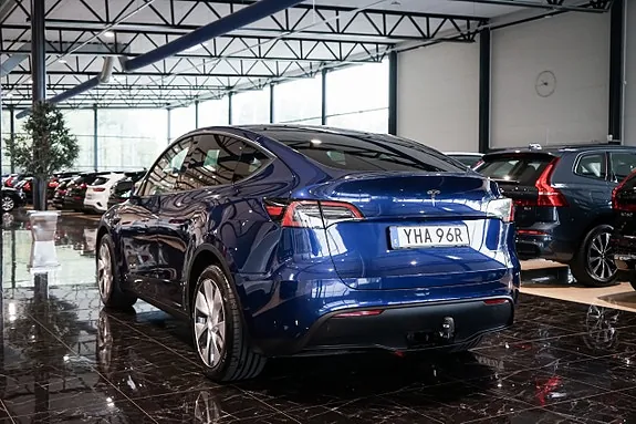 Tesla Model Y 2023 photo 5