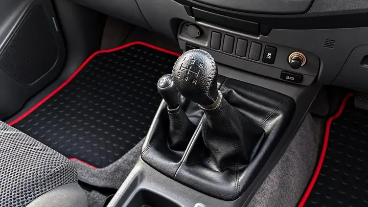 Toyota Hilux 2013 photo 5