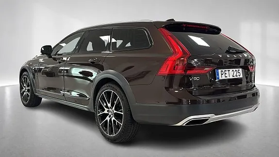 Volvo V90 Cross Country 2017 photo 2