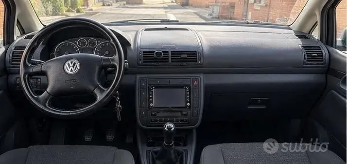 Volkswagen Sharan 2006 photo 5