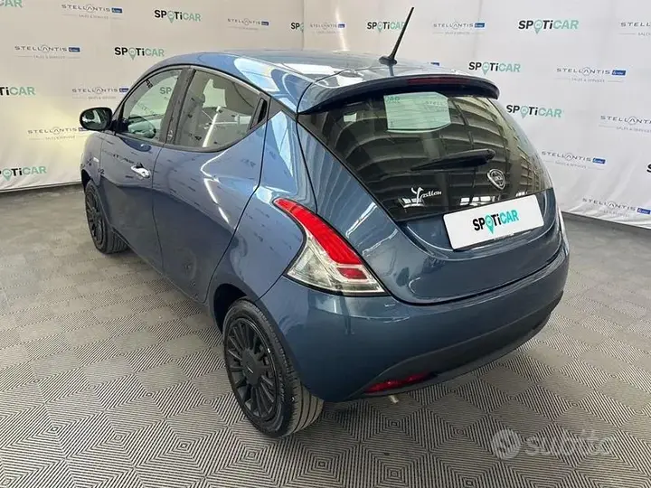 Lancia Ypsilon 2021 photo 3