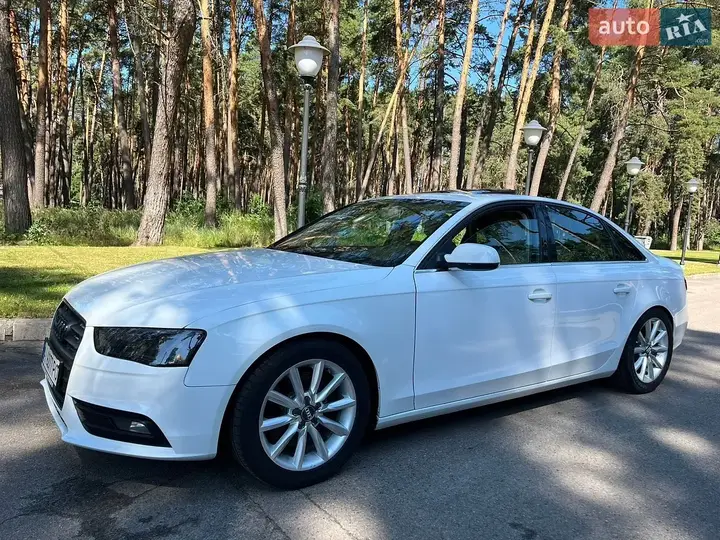 Audi A4 2012 photo 3