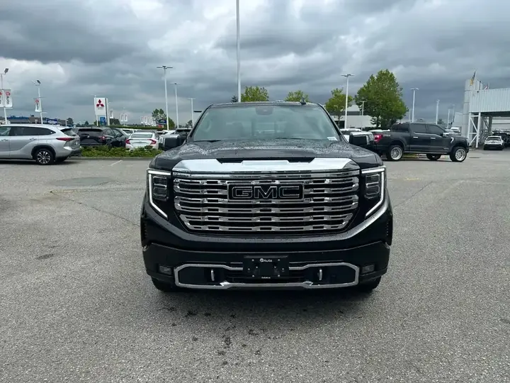 GMC Sierra 1500 2024 photo 2
