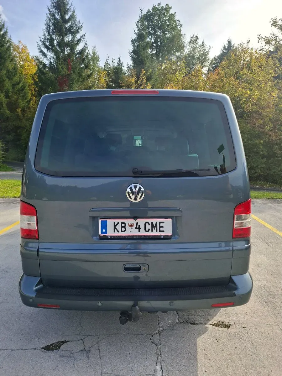 Volkswagen Multivan 2007 photo 2