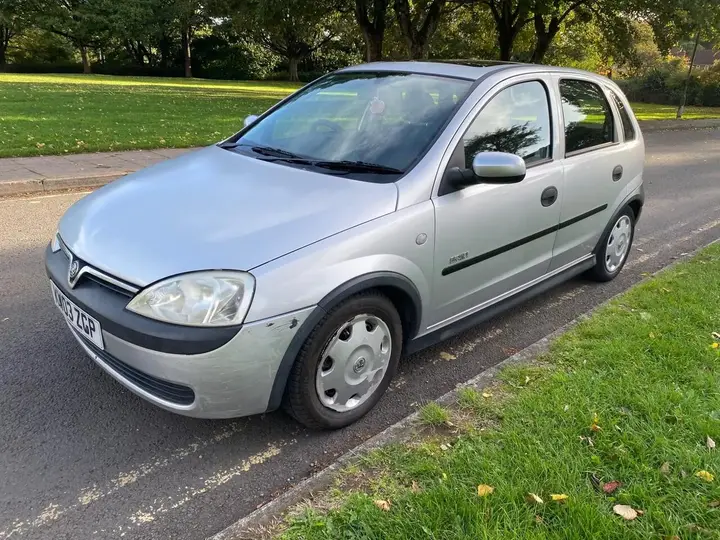 Vauxhall Corsa 2003 photo 3