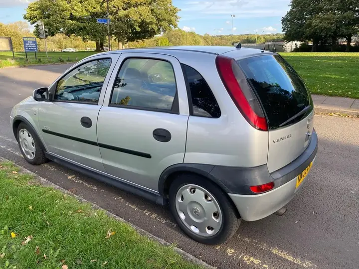 Vauxhall Corsa 2003 photo 5