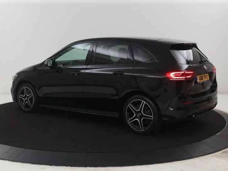 Mercedes-Benz B-Class 2022 photo 2
