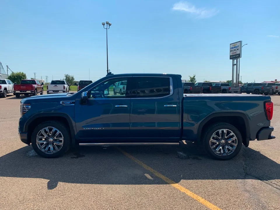 GMC Sierra 1500 2024 photo 3