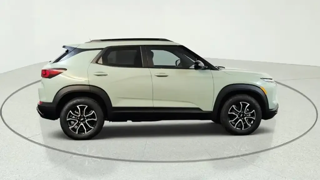 Chevrolet Trailblazer 2026 photo 2