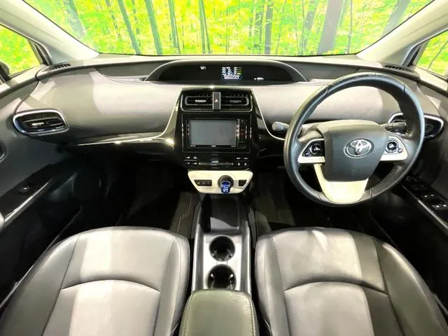 Toyota Prius 2016 photo 2