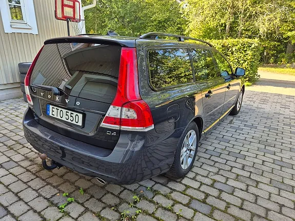 Volvo V70 2015 photo 4