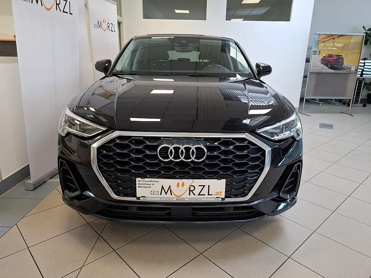 Audi Q3 2020 photo 2