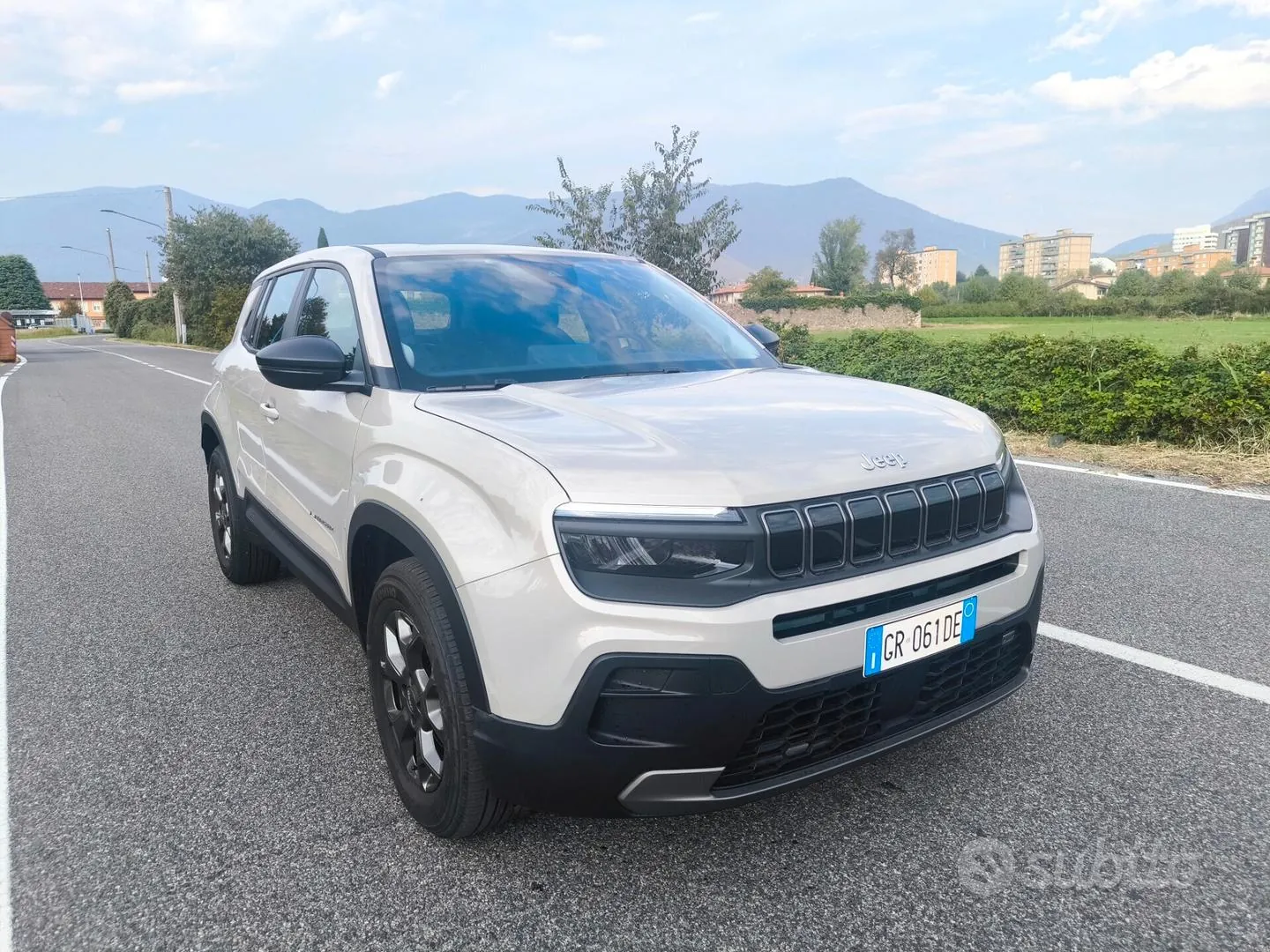 Jeep Avenger 2023 photo 2