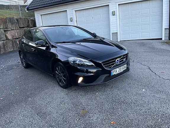 Volvo V40 2015 photo 2