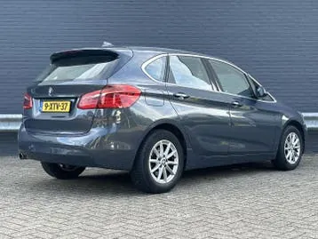 BMW 218 Active Tourer 2014 photo 2