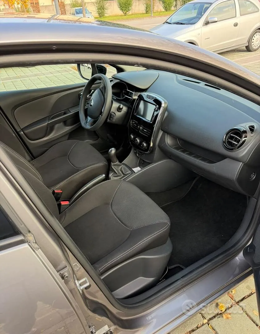 Renault Clio 2015 photo 4