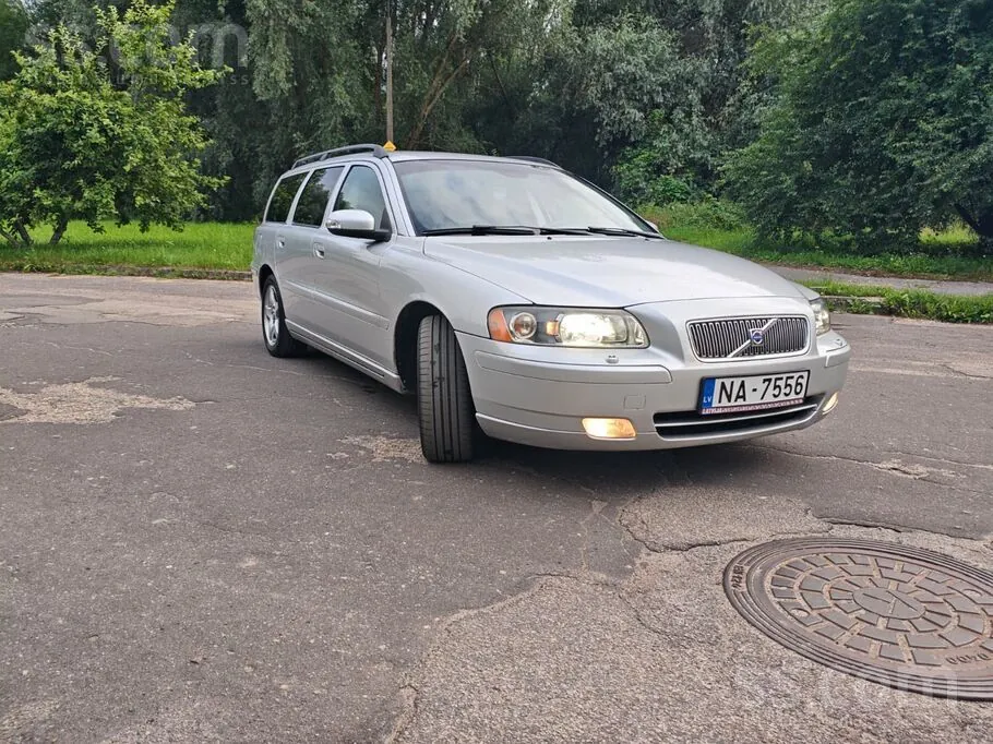Volvo V70 2007 photo 2