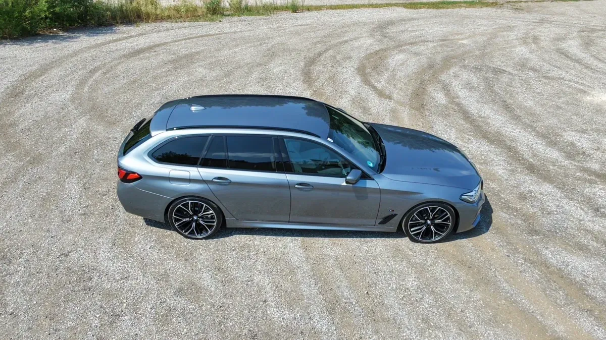 BMW 5 Series 2021 photo 3