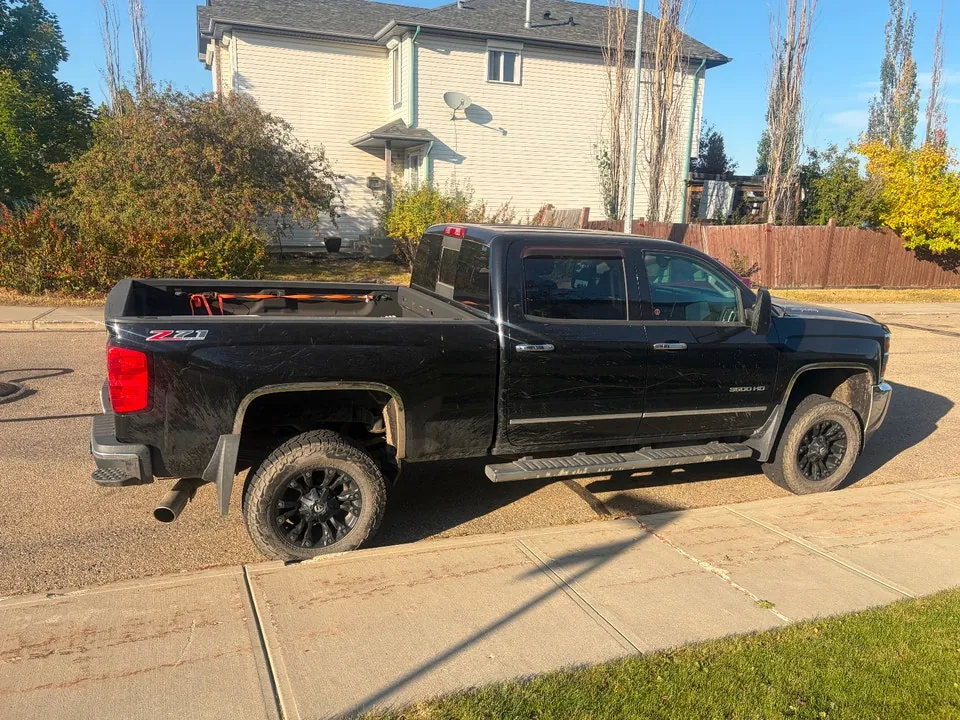 Chevrolet Silverado 3500Hd