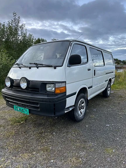 Toyota Hiace 1995 photo 2