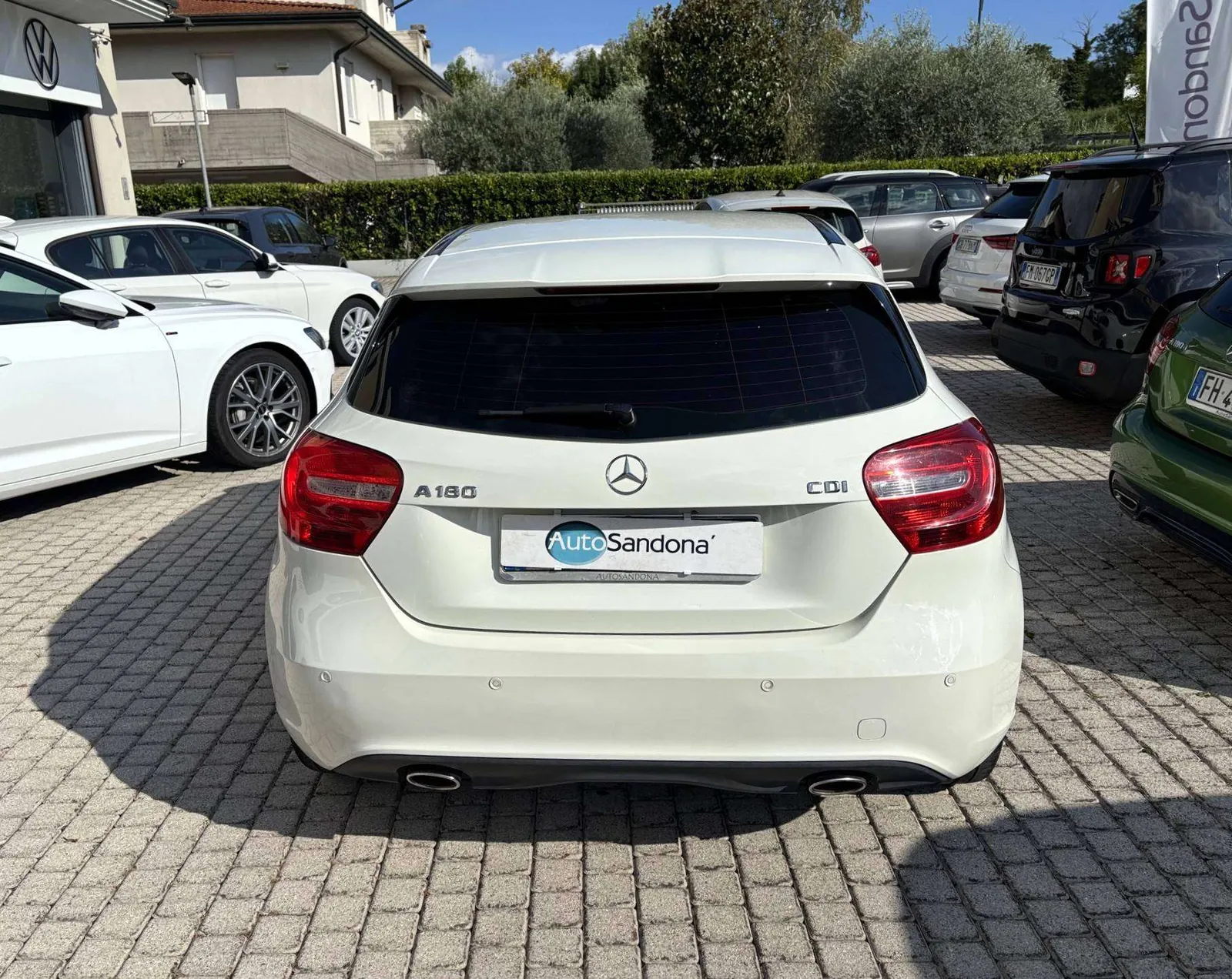 Mercedes-Benz A 180 2013 photo 4