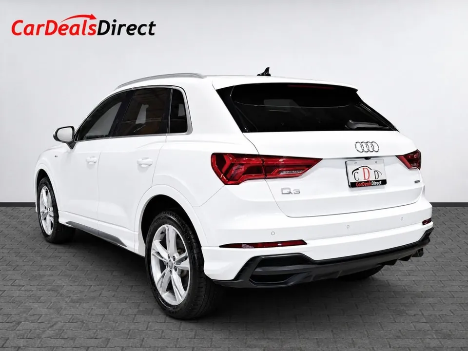 Audi Q3 2021 photo 5