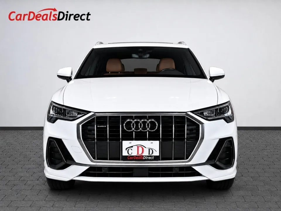Audi Q3 2021 photo 2
