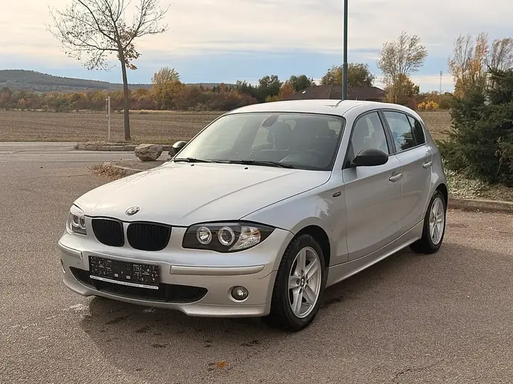 BMW 1 Series 2005 photo 2