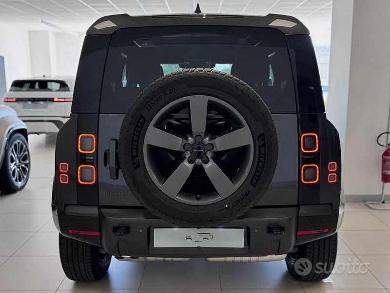 Land Rover Defender 2026 photo 4
