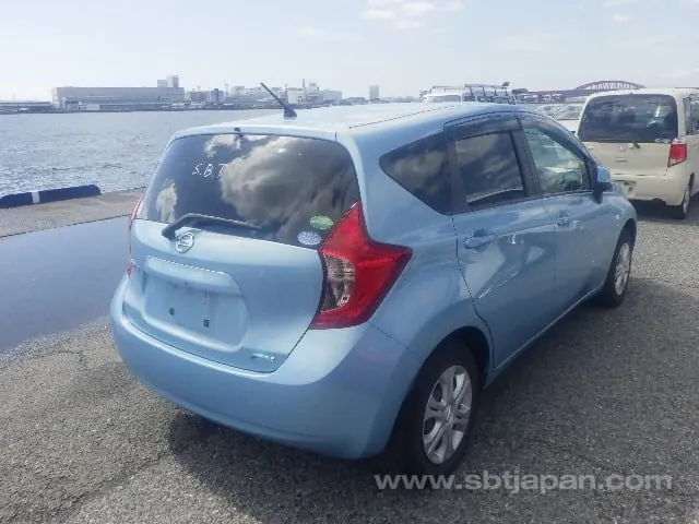 Nissan Note X 2013 photo 4