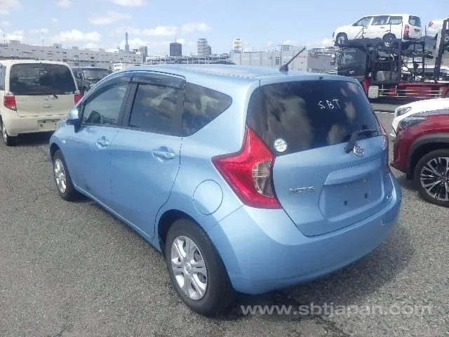 Nissan Note X 2013 photo 3