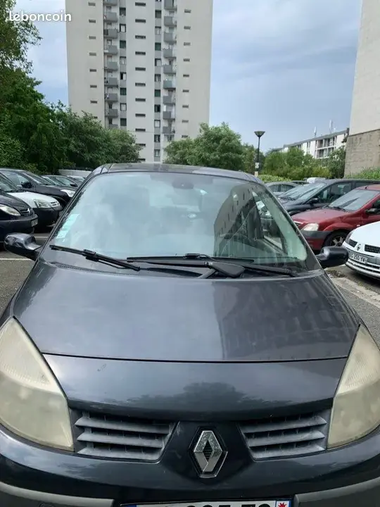 Renault Scenic 2005 photo 2