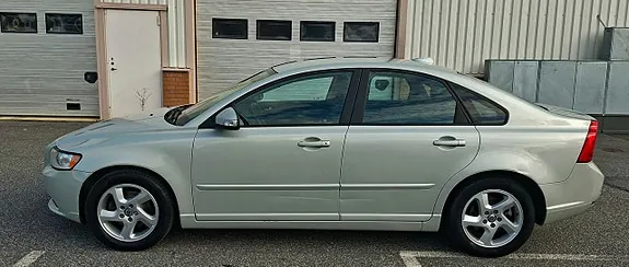 Volvo S40 2011 photo 5