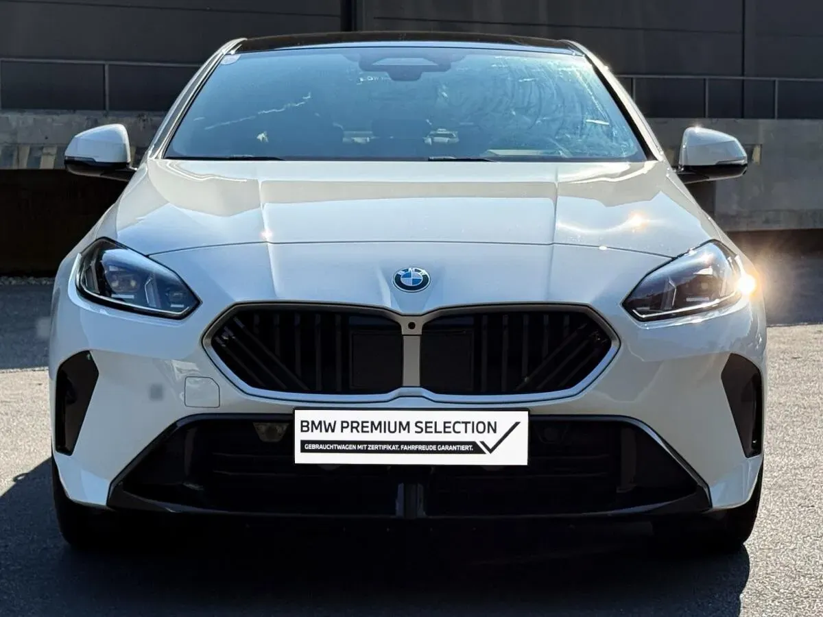 BMW 2Er-Reihe 220I 2025 photo 2