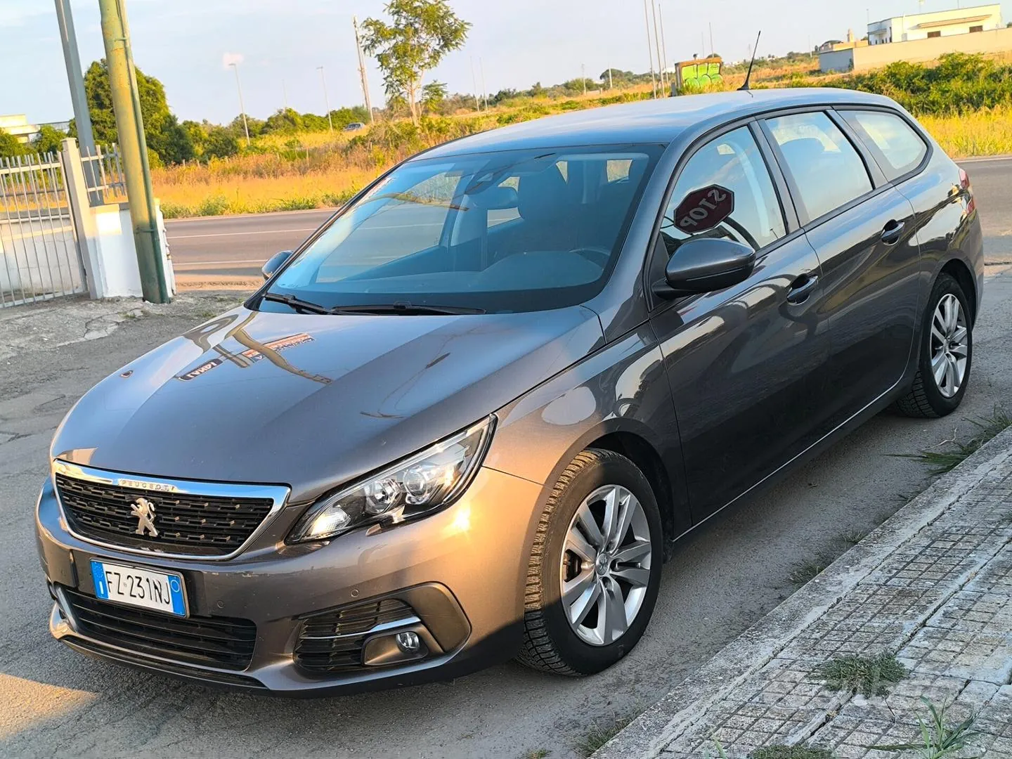Peugeot 308 2019 photo 3