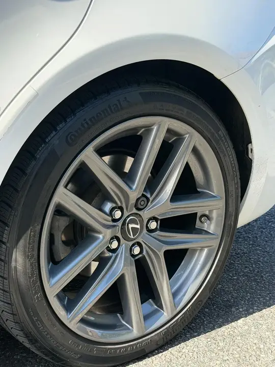 Lexus Is 250 2015 photo 3