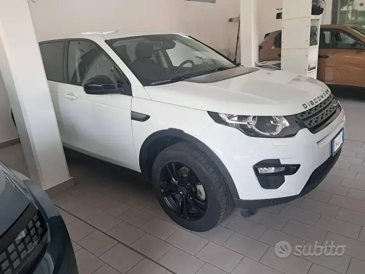 Land Rover Discovery Sport 2018 photo 4