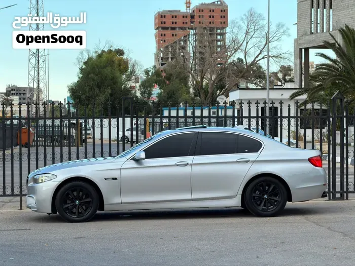 BMW 5 Series 2011 photo 4