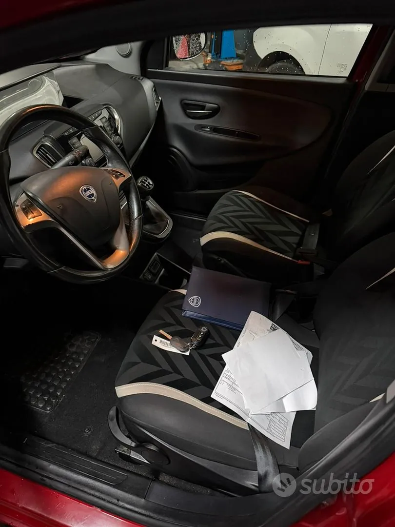 Lancia Ypsilon 2017 photo 5