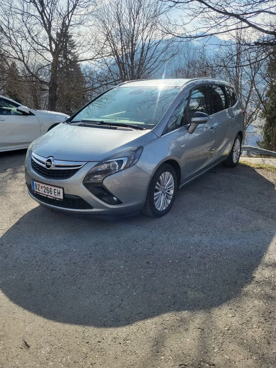 Opel Zafira Tourer 2014 photo 2