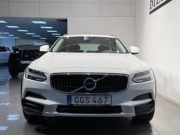 Volvo V90 Cross Country 2018 photo 2