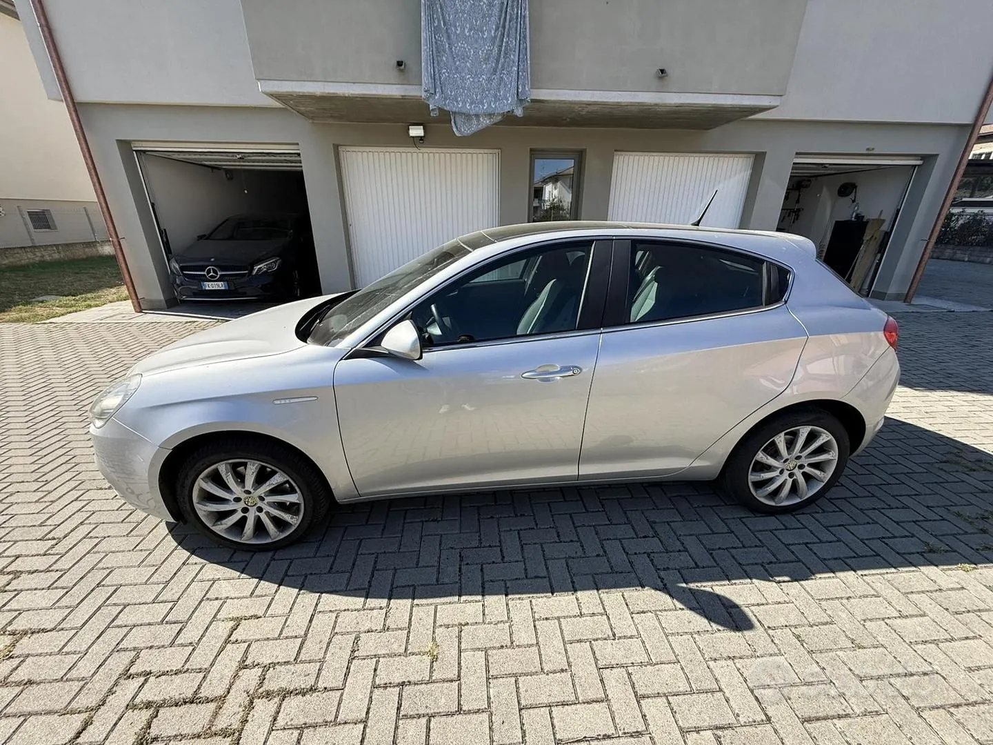 Alfa Romeo Giulietta 2011 photo 3
