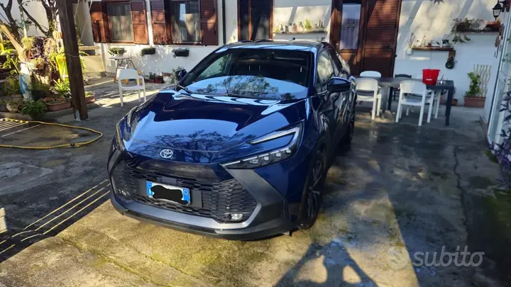 Toyota C-Hr 2025 photo 4